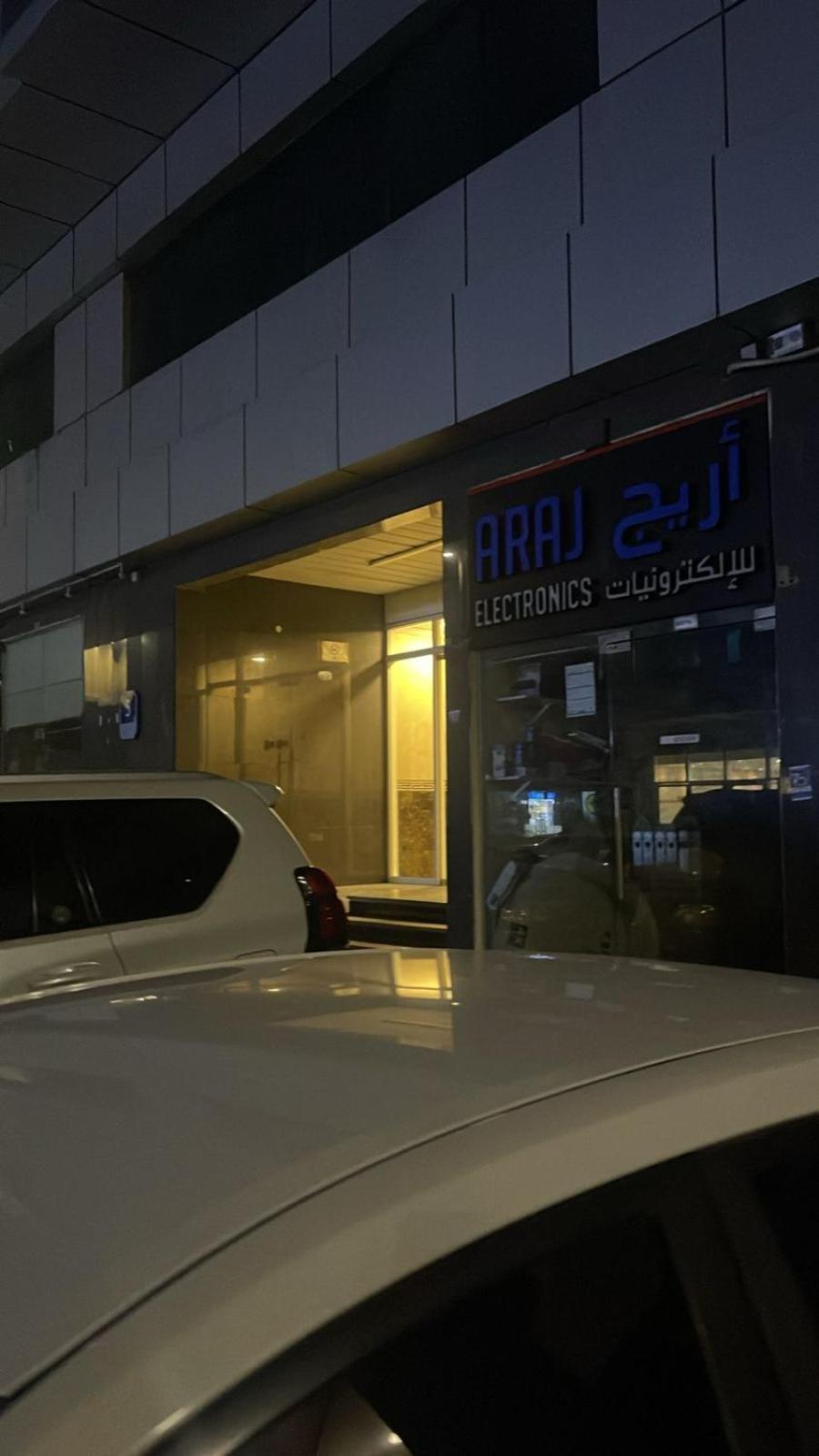 Paradiso Backpackers Nest Abu Dhabi Esterno foto